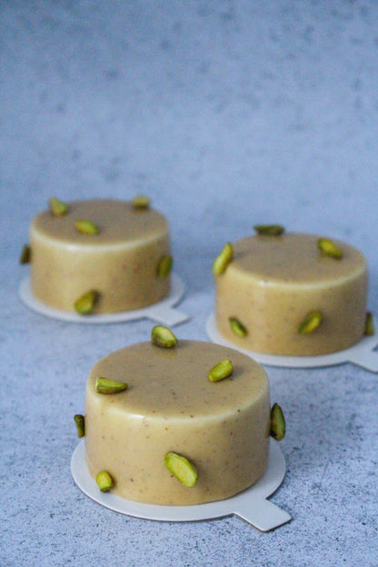 Entremet pistache et fleur d'oranger