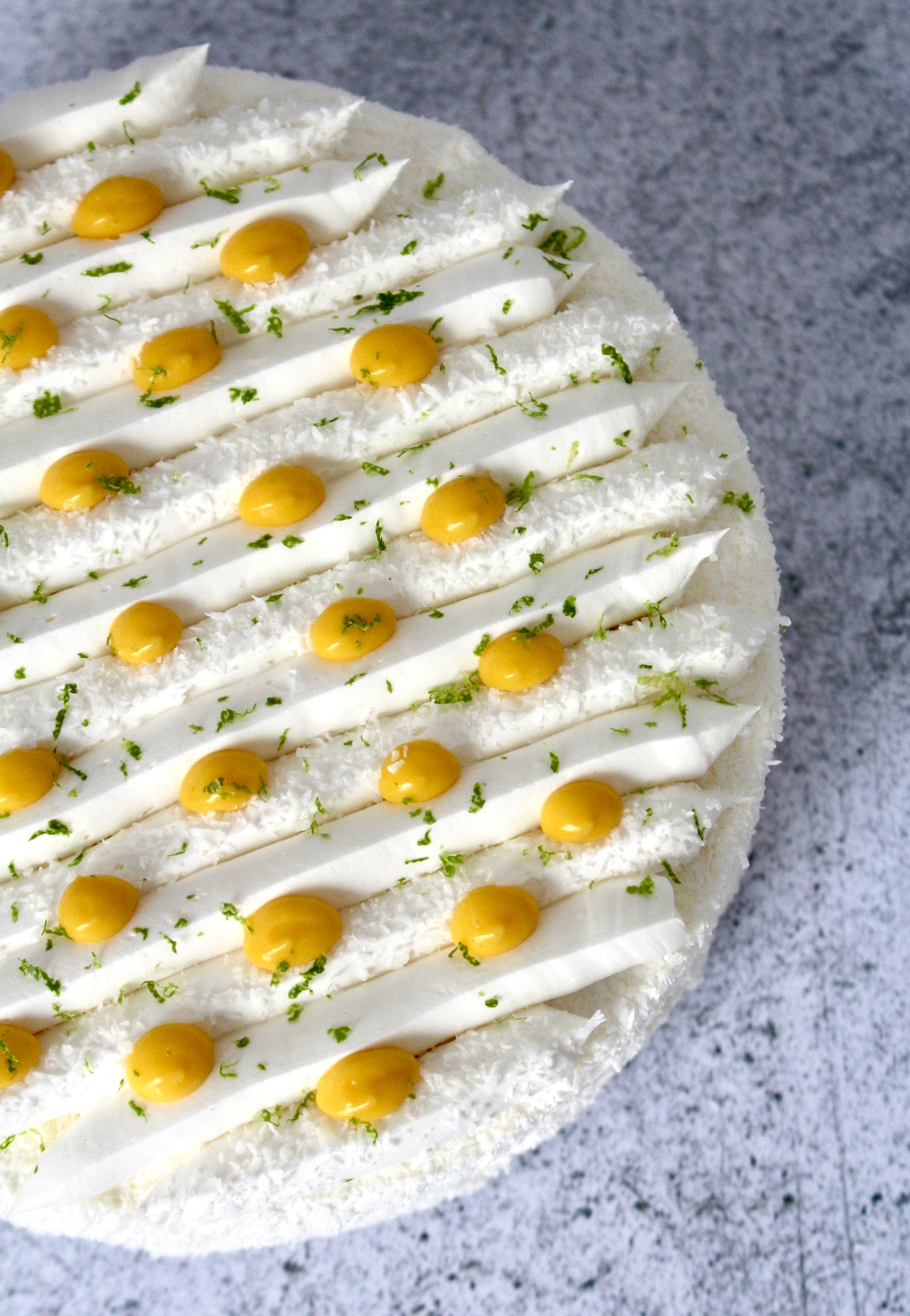 Entremet Mangue-Passion-Coco